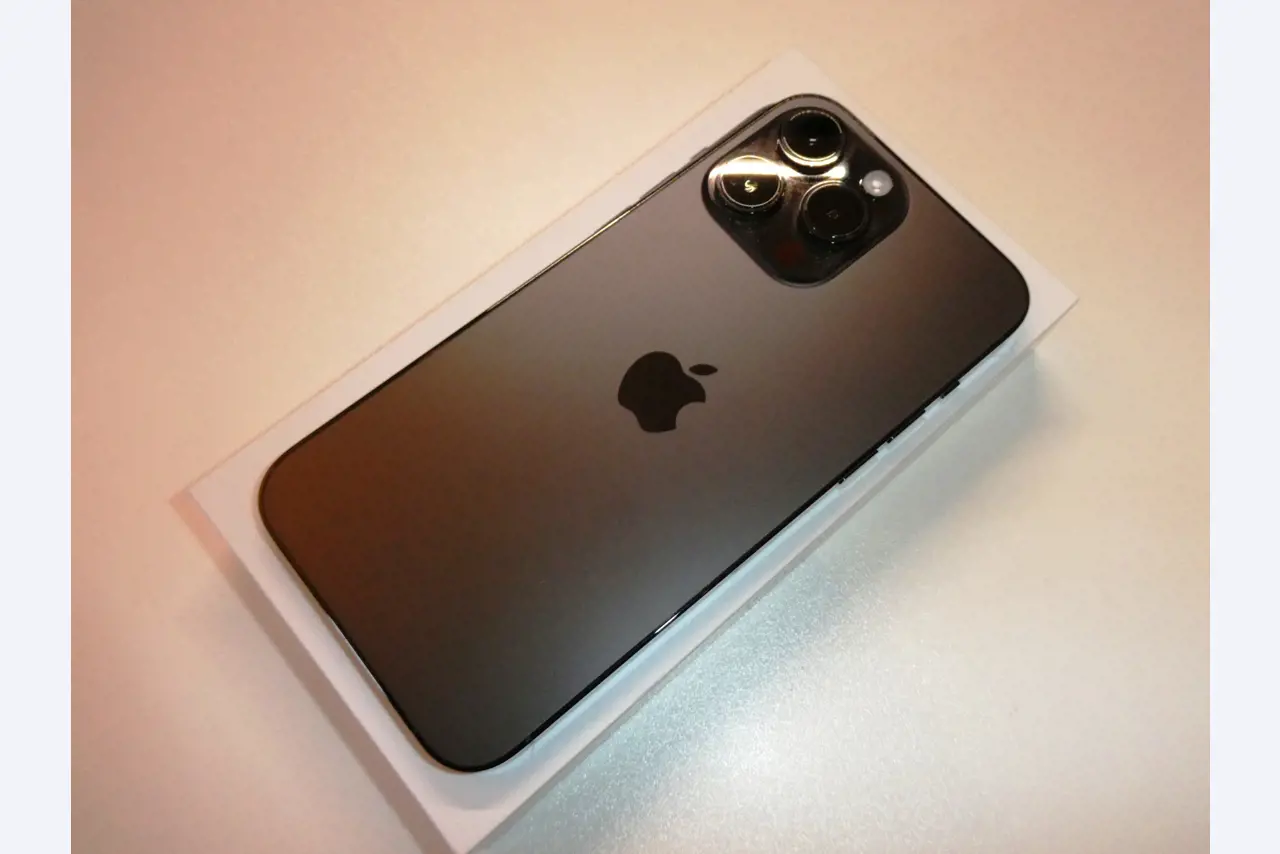 Autograph cards from film and series actors-8