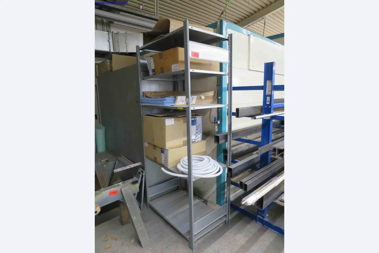 Machines CNC bien entretenues destinées à la fabrication de pièces métalliques de précision-1