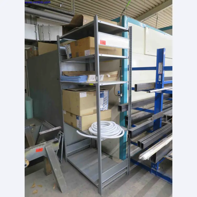 Machines CNC bien entretenues destinées à la fabrication de pièces métalliques de précision-1