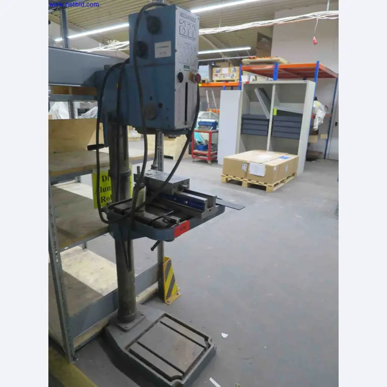 Machines CNC bien entretenues destinées à la fabrication de pièces métalliques de précision-2