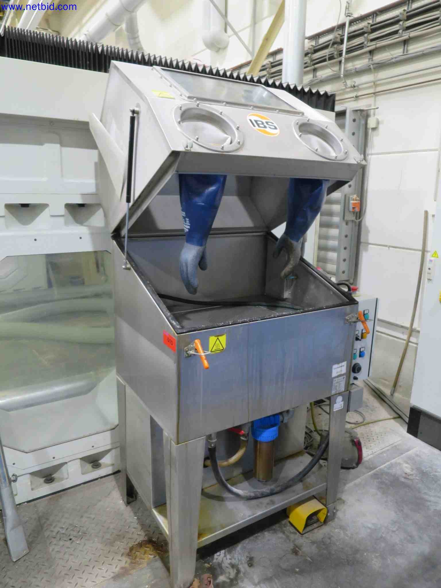 Machines CNC bien entretenues destinées à la fabrication de pièces métalliques de précision-3