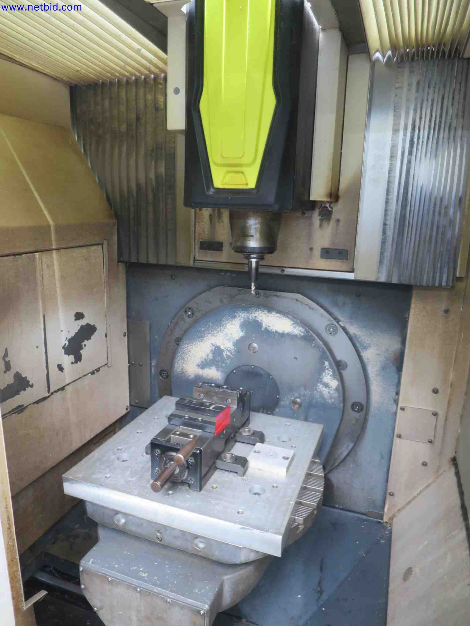 Máquinas CNC en buen estado para la fabricación de componentes metálicos de precisión-3