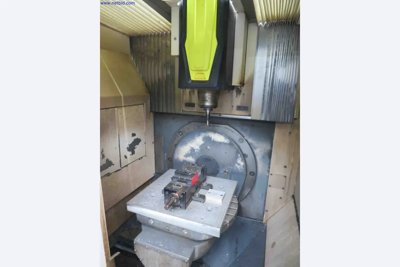 Máquinas CNC en buen estado para la fabricación de componentes metálicos de precisión-3