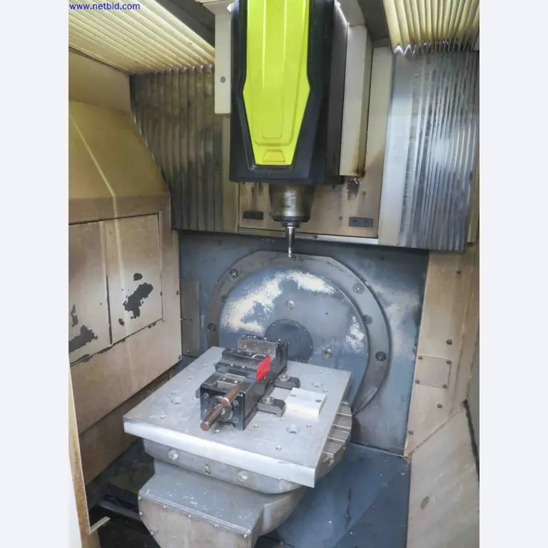 Máquinas CNC en buen estado para la fabricación de componentes metálicos de precisión-3