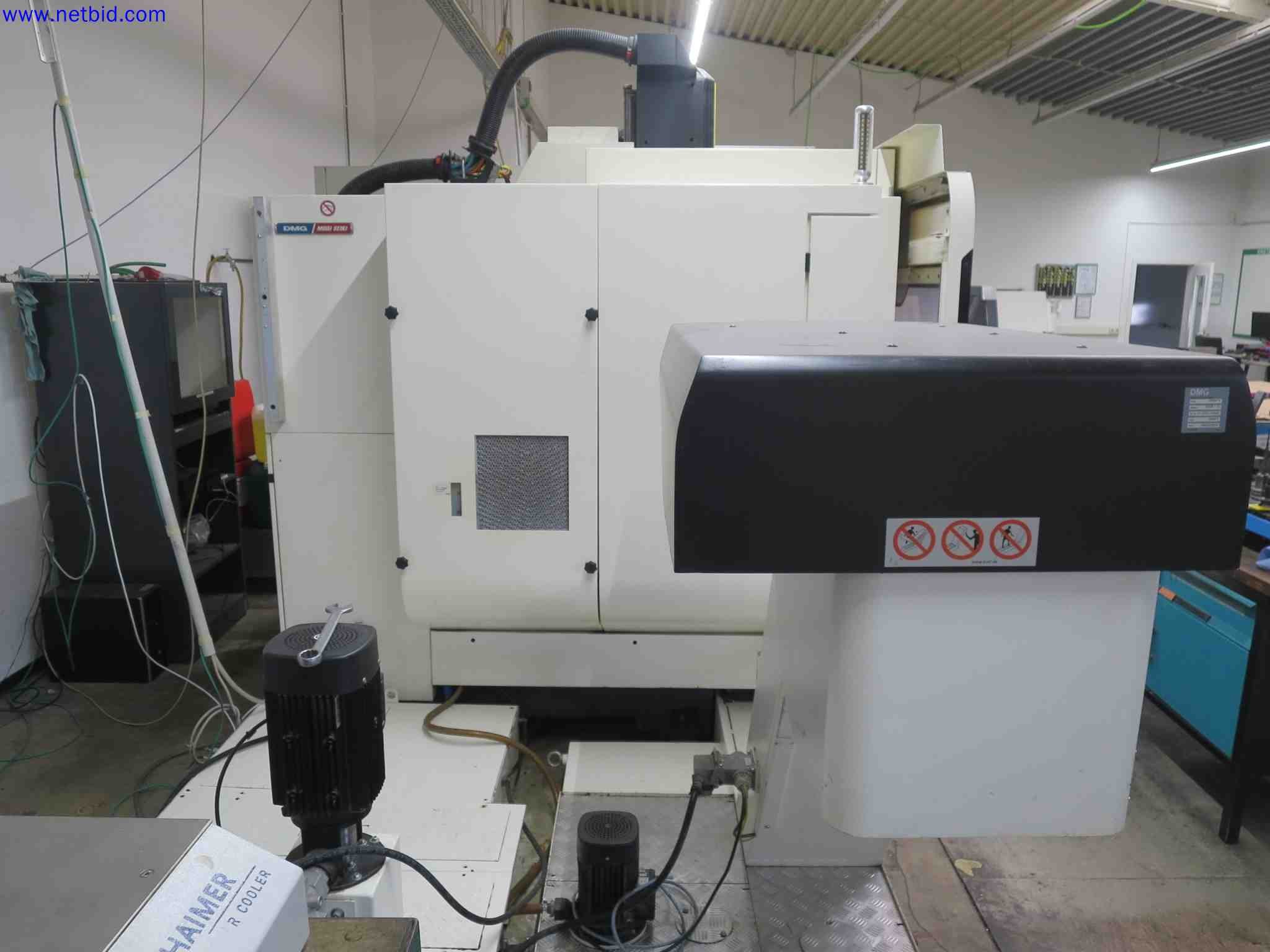 Máquinas CNC en buen estado para la fabricación de componentes metálicos de precisión-5