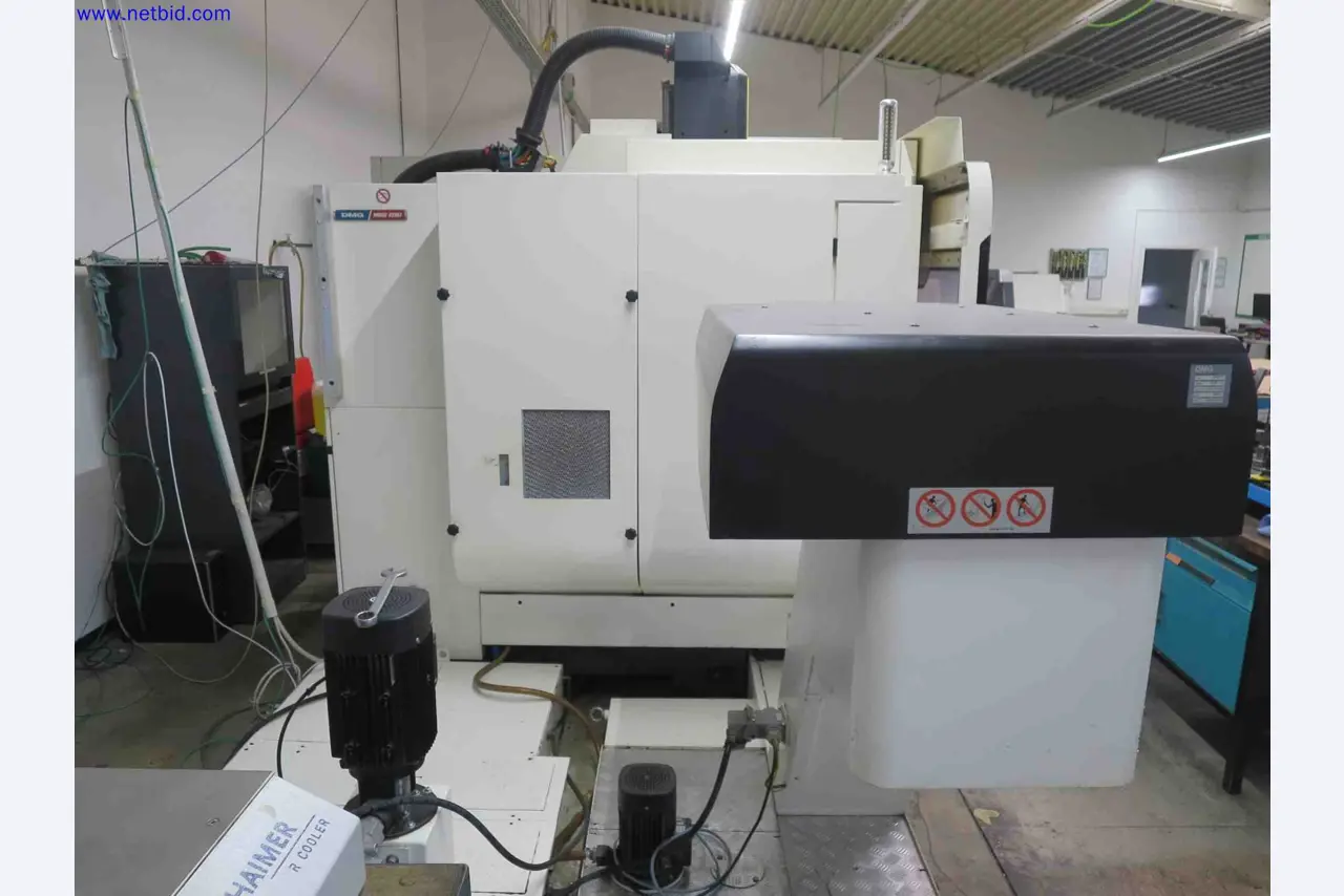 Máquinas CNC en buen estado para la fabricación de componentes metálicos de precisión-5