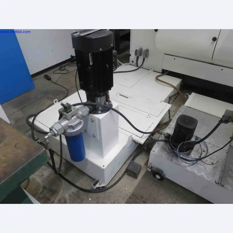 Máquinas CNC en buen estado para la fabricación de componentes metálicos de precisión-6