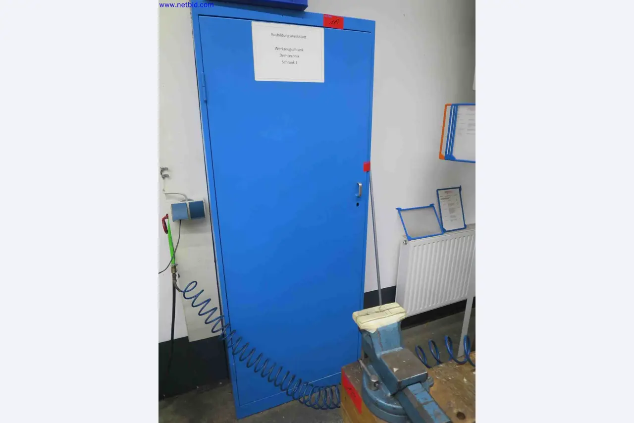 Máquinas CNC en buen estado para la fabricación de componentes metálicos de precisión-5