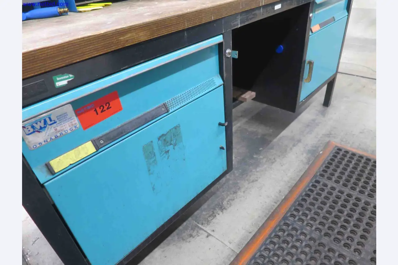 Máquinas CNC en buen estado para la fabricación de componentes metálicos de precisión-2