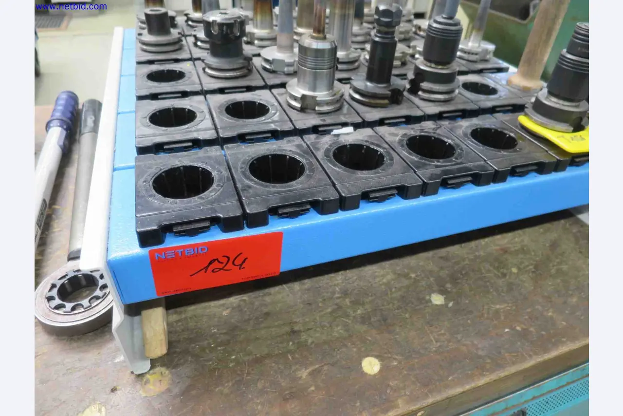 Máquinas CNC en buen estado para la fabricación de componentes metálicos de precisión-2