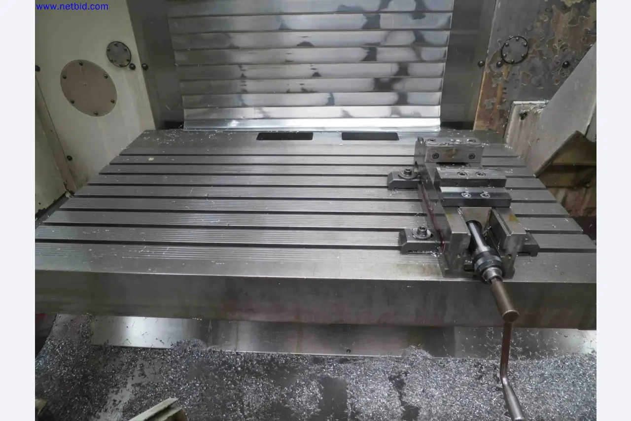 Máquinas CNC en buen estado para la fabricación de componentes metálicos de precisión-4