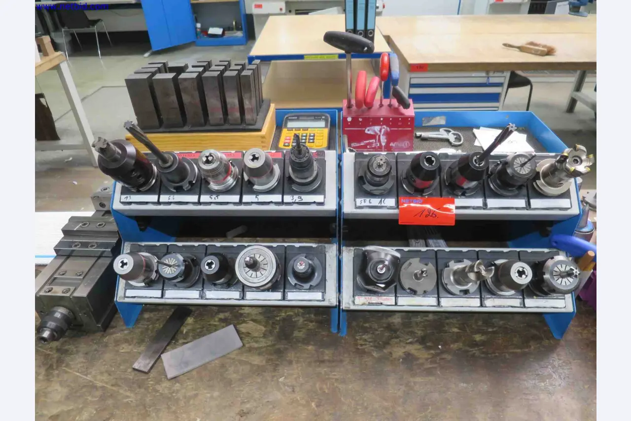 Máquinas CNC en buen estado para la fabricación de componentes metálicos de precisión-1
