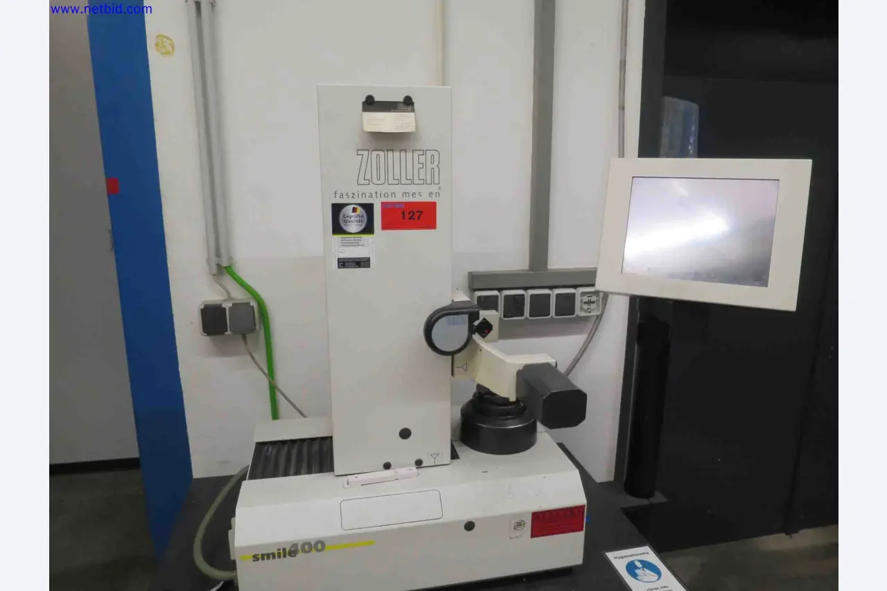 Máquinas CNC en buen estado para la fabricación de componentes metálicos de precisión-1