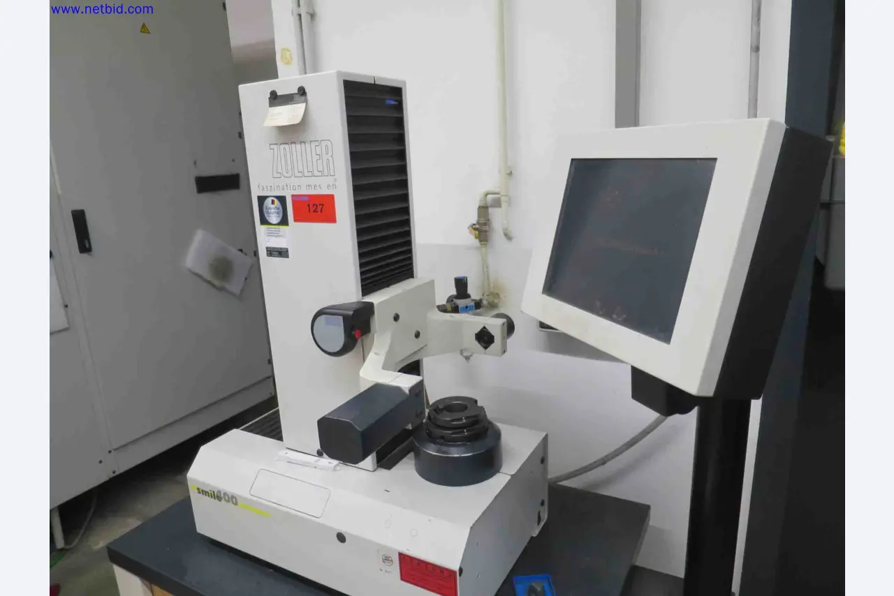 Máquinas CNC en buen estado para la fabricación de componentes metálicos de precisión-3
