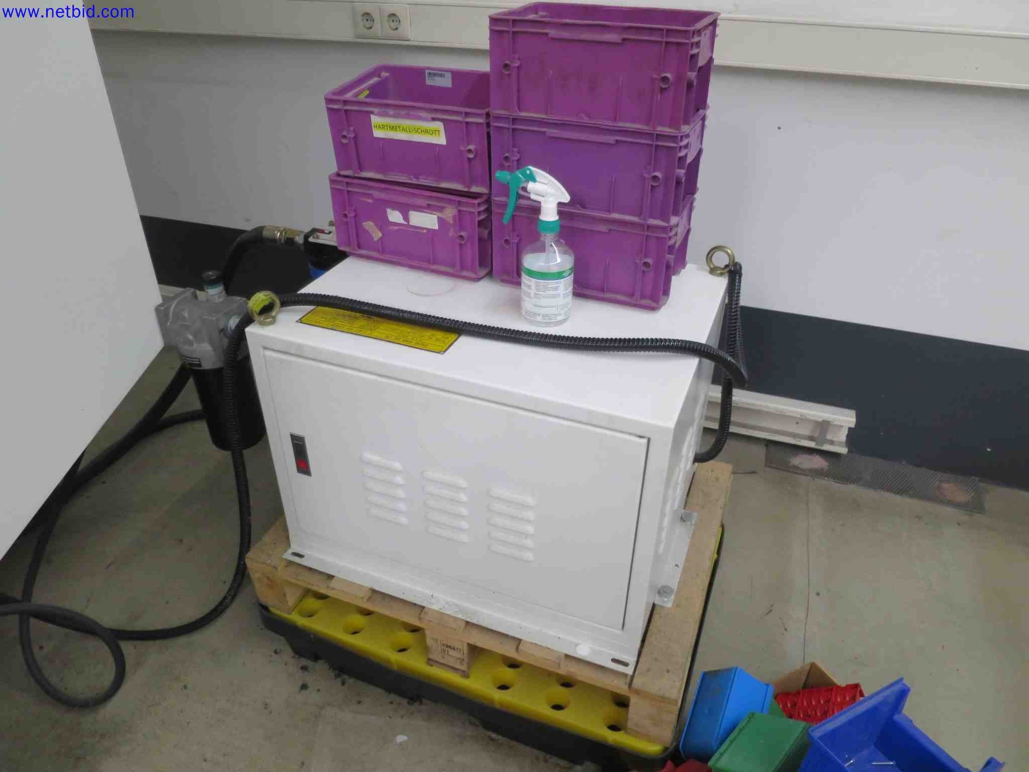 Máquinas CNC en buen estado para la fabricación de componentes metálicos de precisión-5