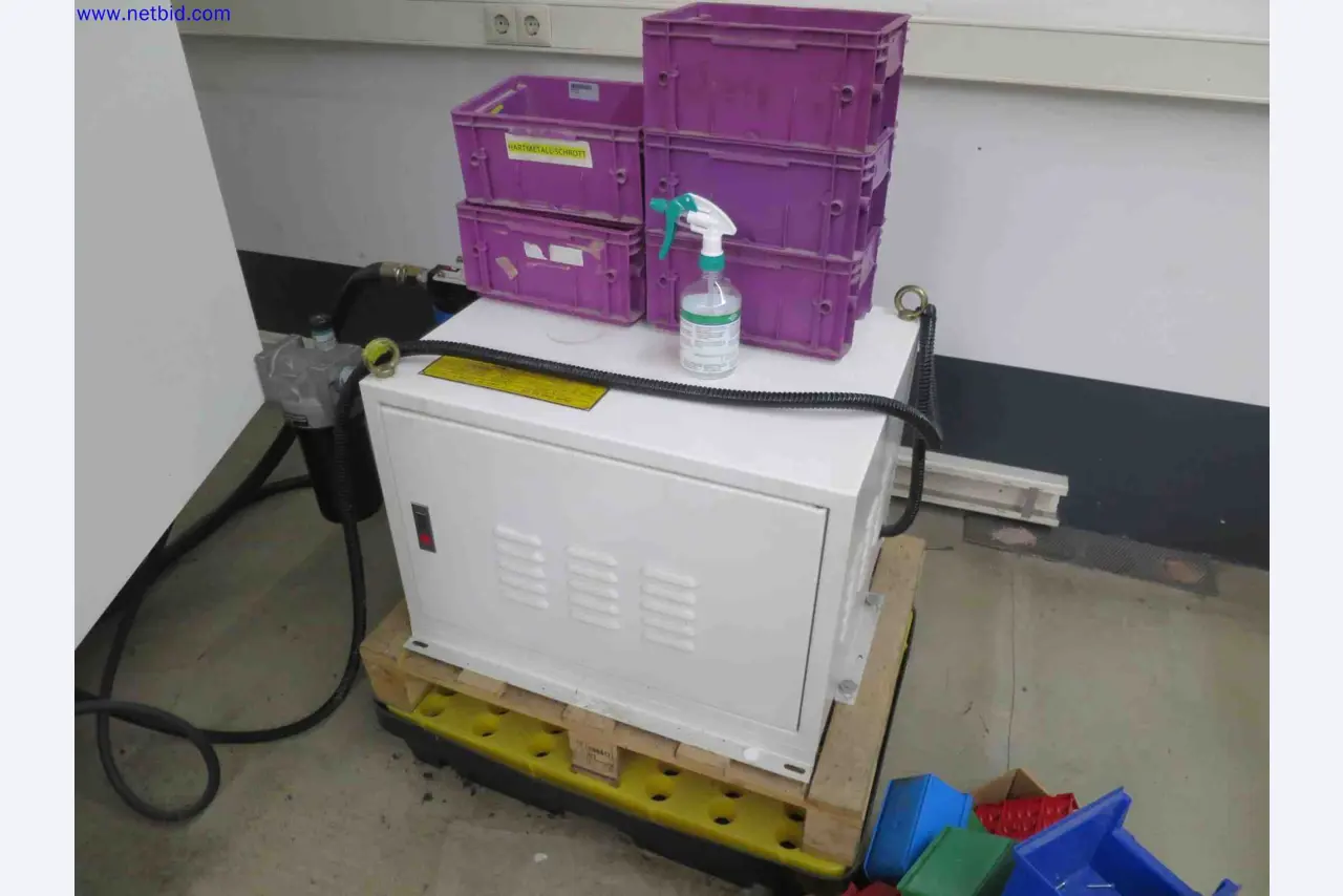 Máquinas CNC en buen estado para la fabricación de componentes metálicos de precisión-5