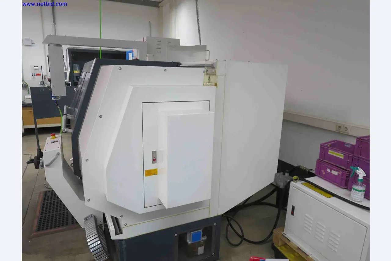 Máquinas CNC en buen estado para la fabricación de componentes metálicos de precisión-6