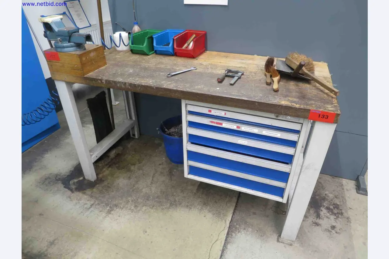 Máquinas CNC en buen estado para la fabricación de componentes metálicos de precisión-1