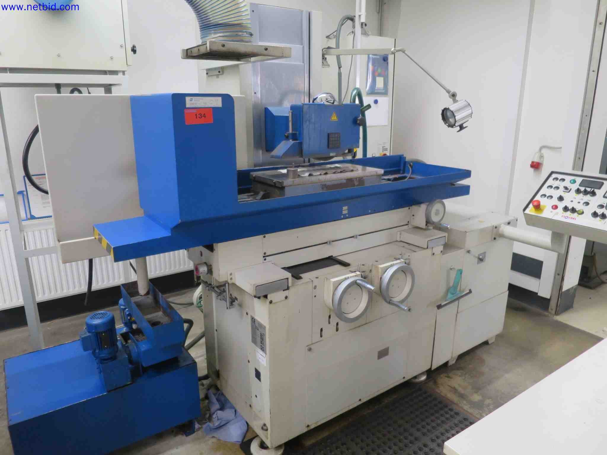 Máquinas CNC en buen estado para la fabricación de componentes metálicos de precisión-1