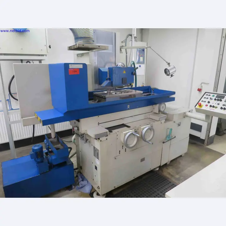 Máquinas CNC en buen estado para la fabricación de componentes metálicos de precisión-1