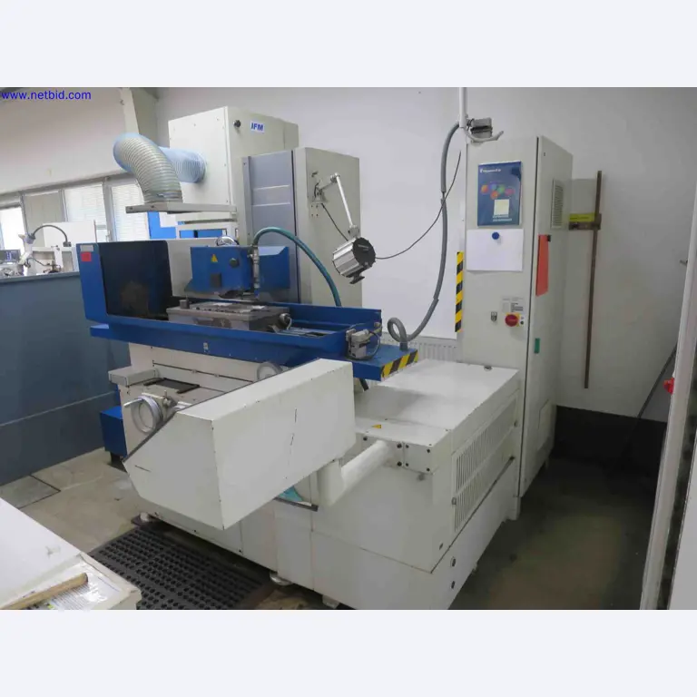 Máquinas CNC en buen estado para la fabricación de componentes metálicos de precisión-7