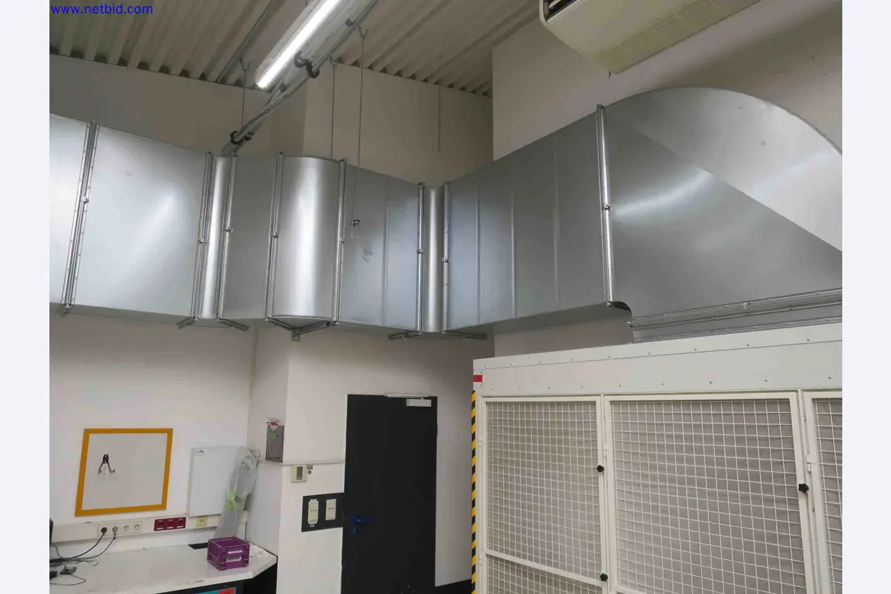 Máquinas CNC en buen estado para la fabricación de componentes metálicos de precisión-4