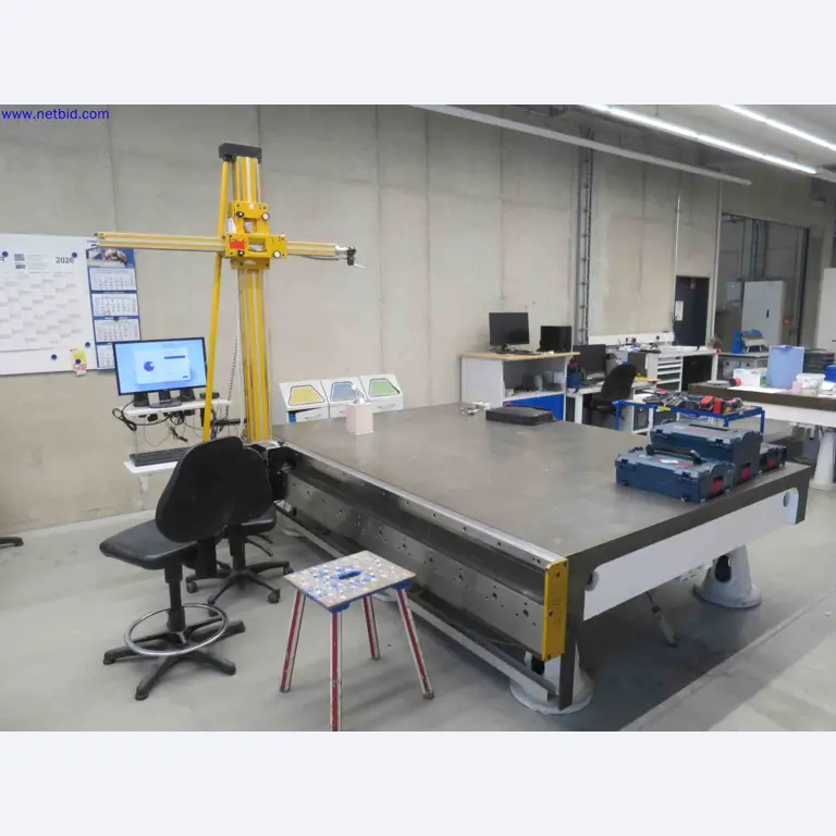 Máquinas CNC en buen estado para la fabricación de componentes metálicos de precisión-1