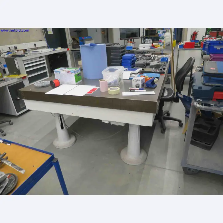 Máquinas CNC en buen estado para la fabricación de componentes metálicos de precisión-1
