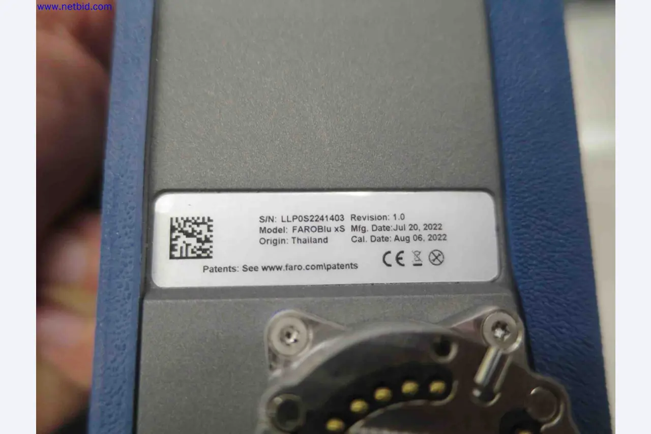Well-maintained CNC machines for the production of precision metal components-6