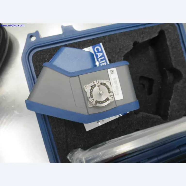 Well-maintained CNC machines for the production of precision metal components-4