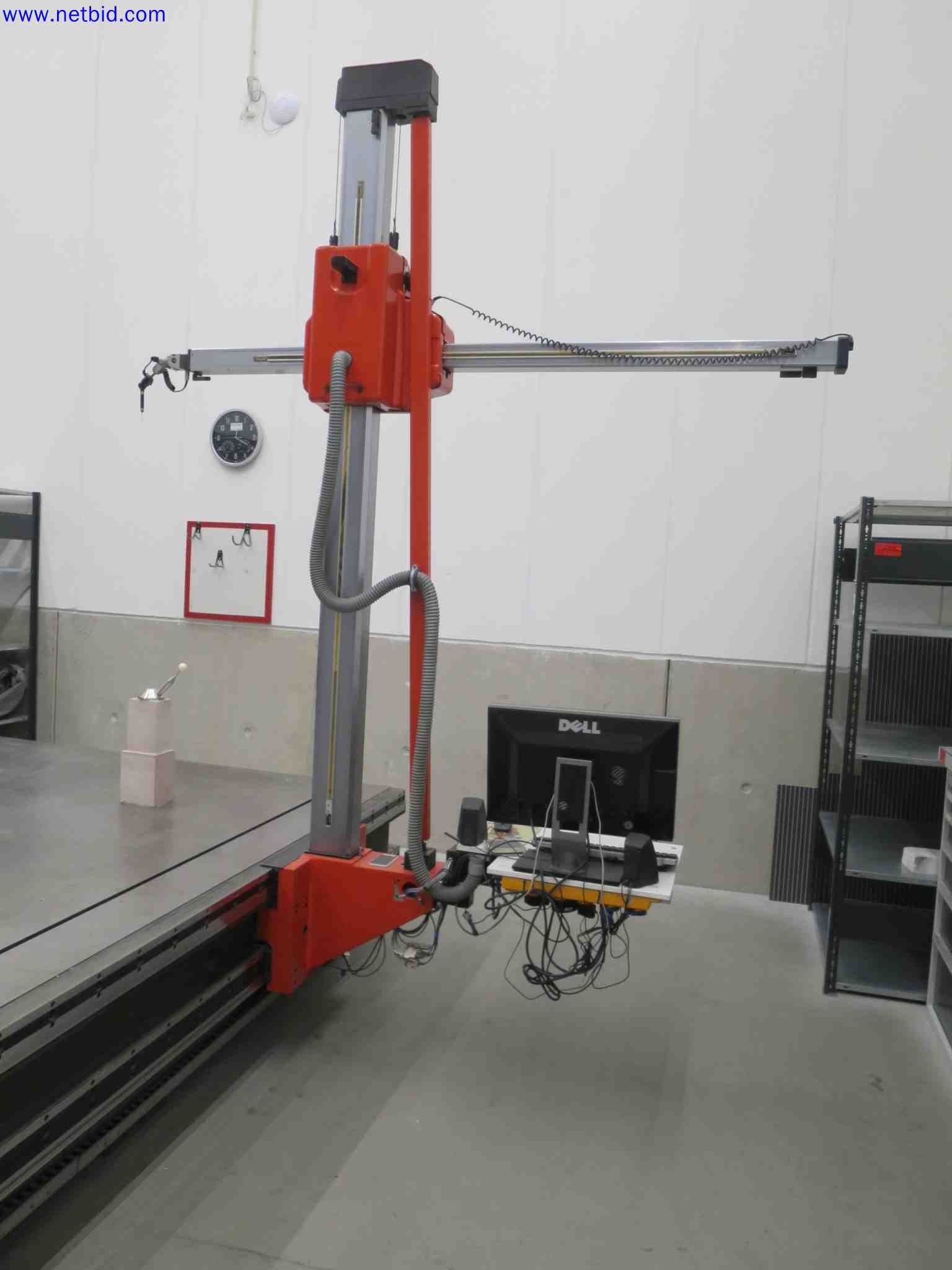 Máquinas CNC en buen estado para la fabricación de componentes metálicos de precisión-5