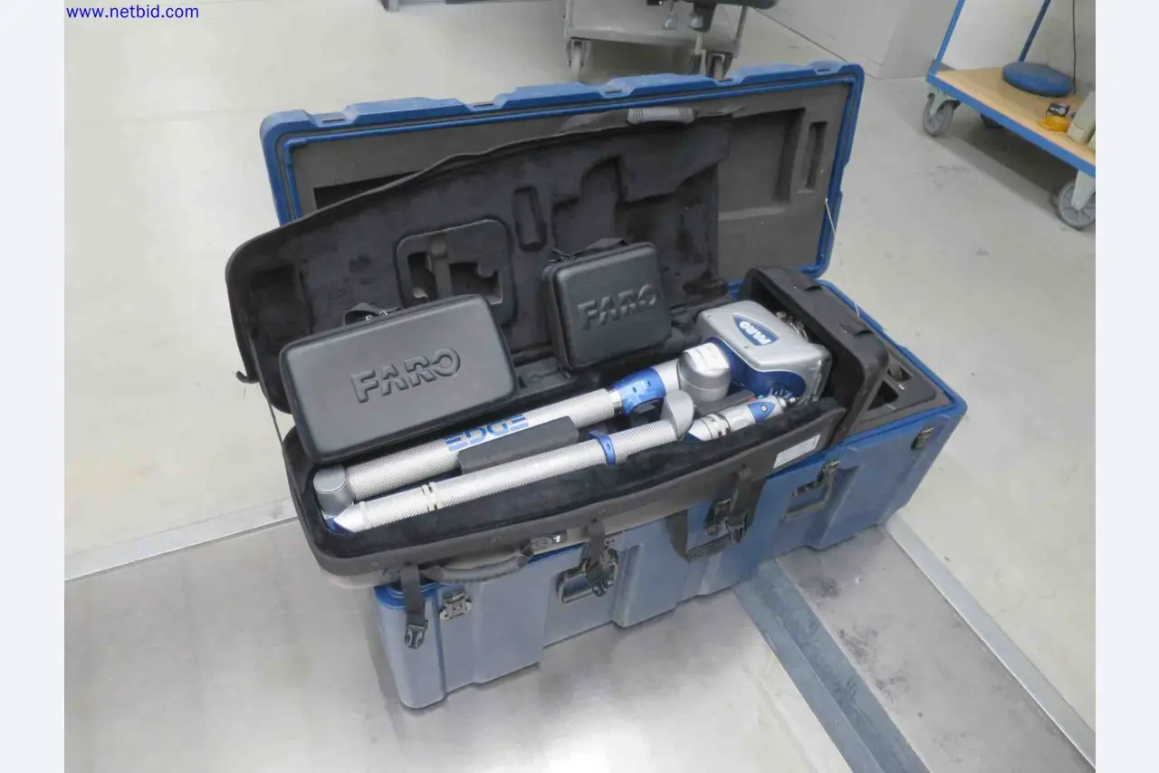 Máquinas CNC en buen estado para la fabricación de componentes metálicos de precisión-1