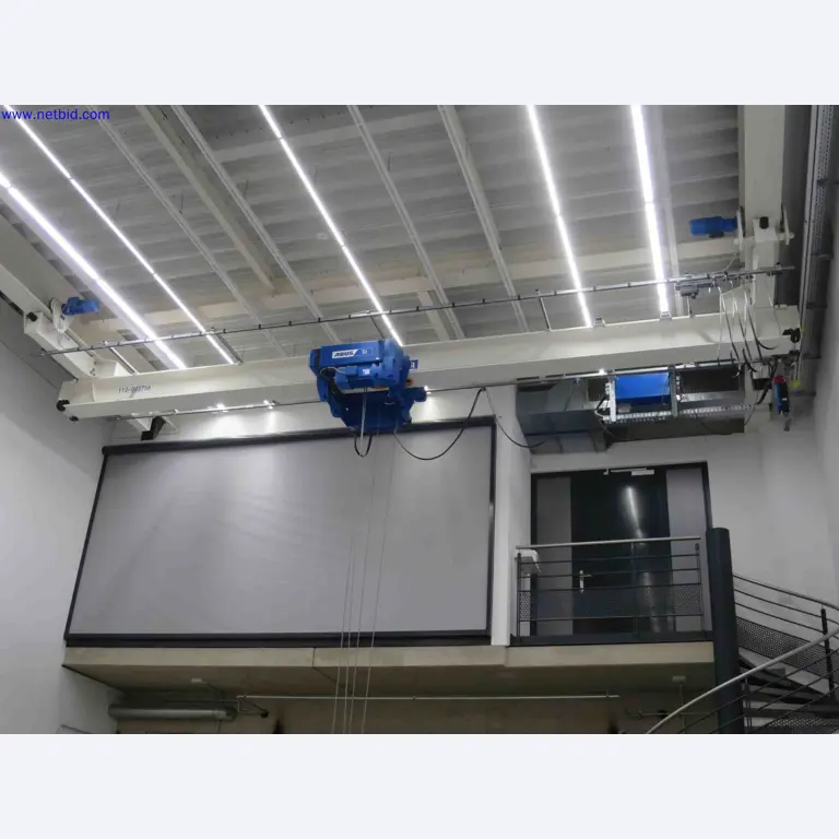 Máquinas CNC en buen estado para la fabricación de componentes metálicos de precisión-1