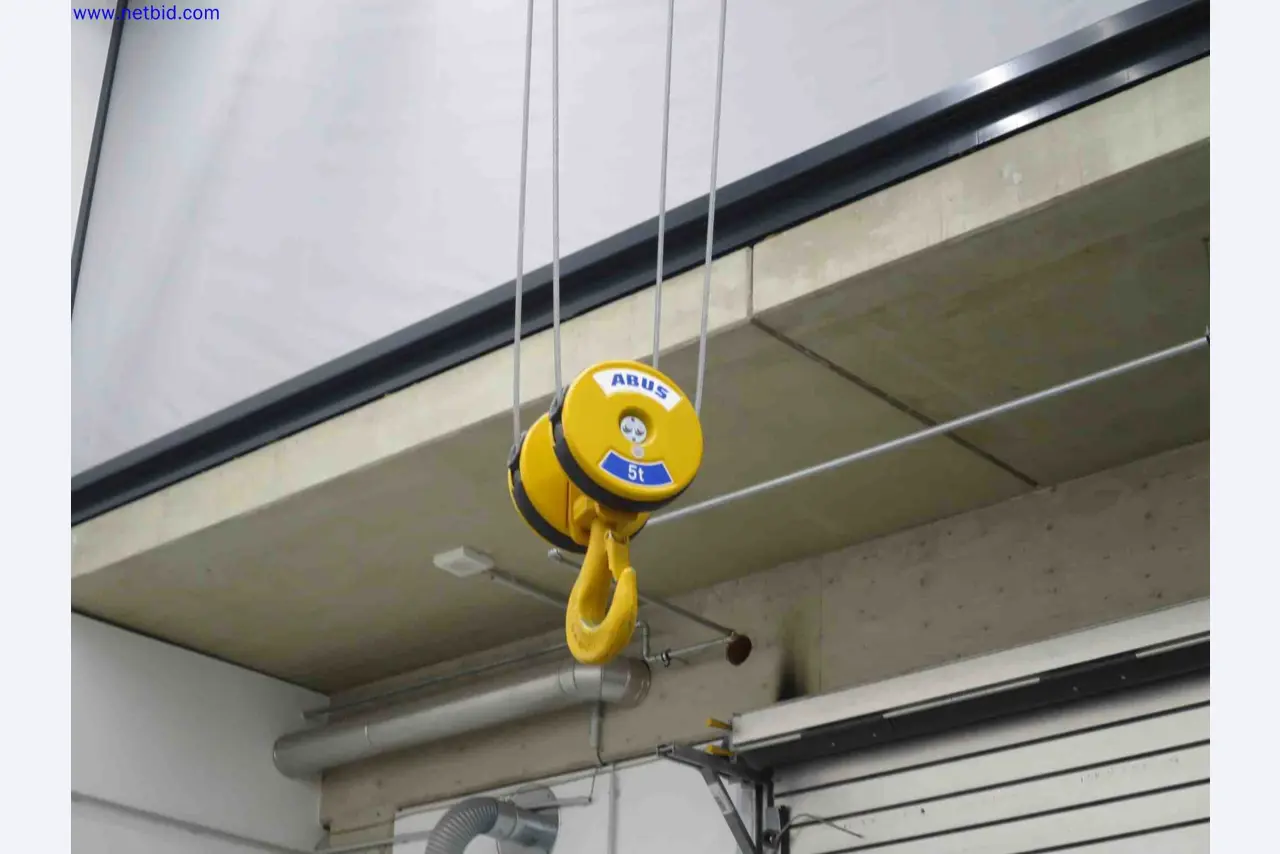 Máquinas CNC en buen estado para la fabricación de componentes metálicos de precisión-3
