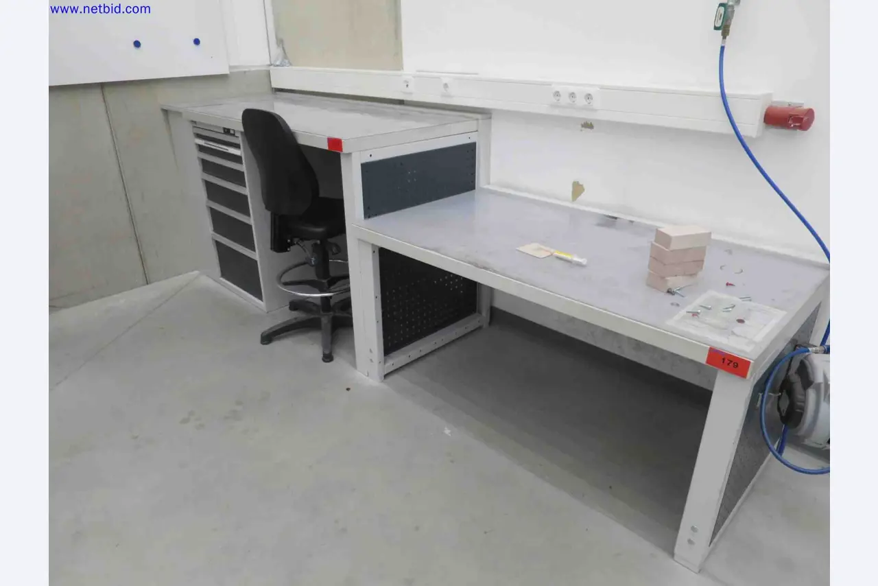 Máquinas CNC en buen estado para la fabricación de componentes metálicos de precisión-1