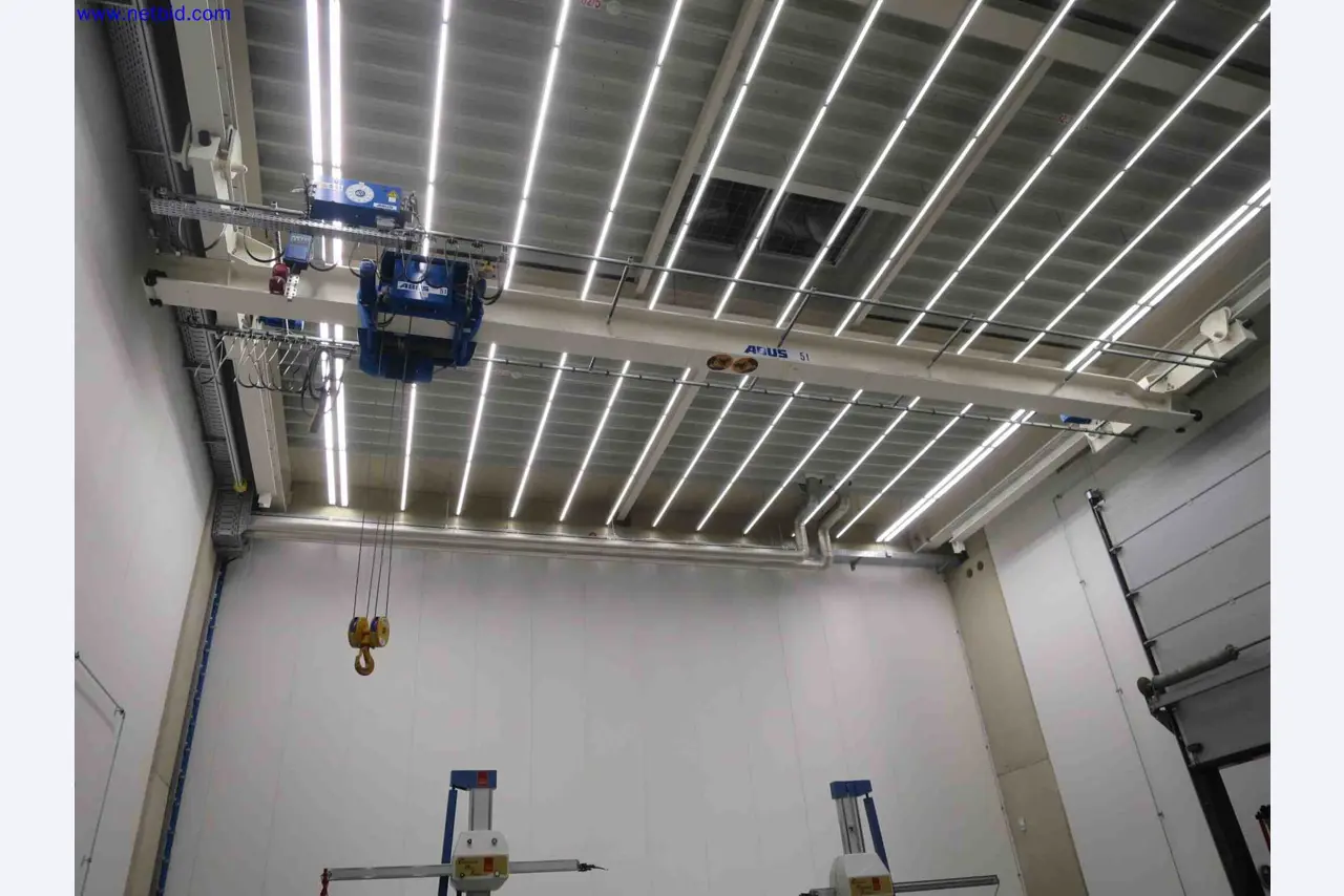 Máquinas CNC en buen estado para la fabricación de componentes metálicos de precisión-3