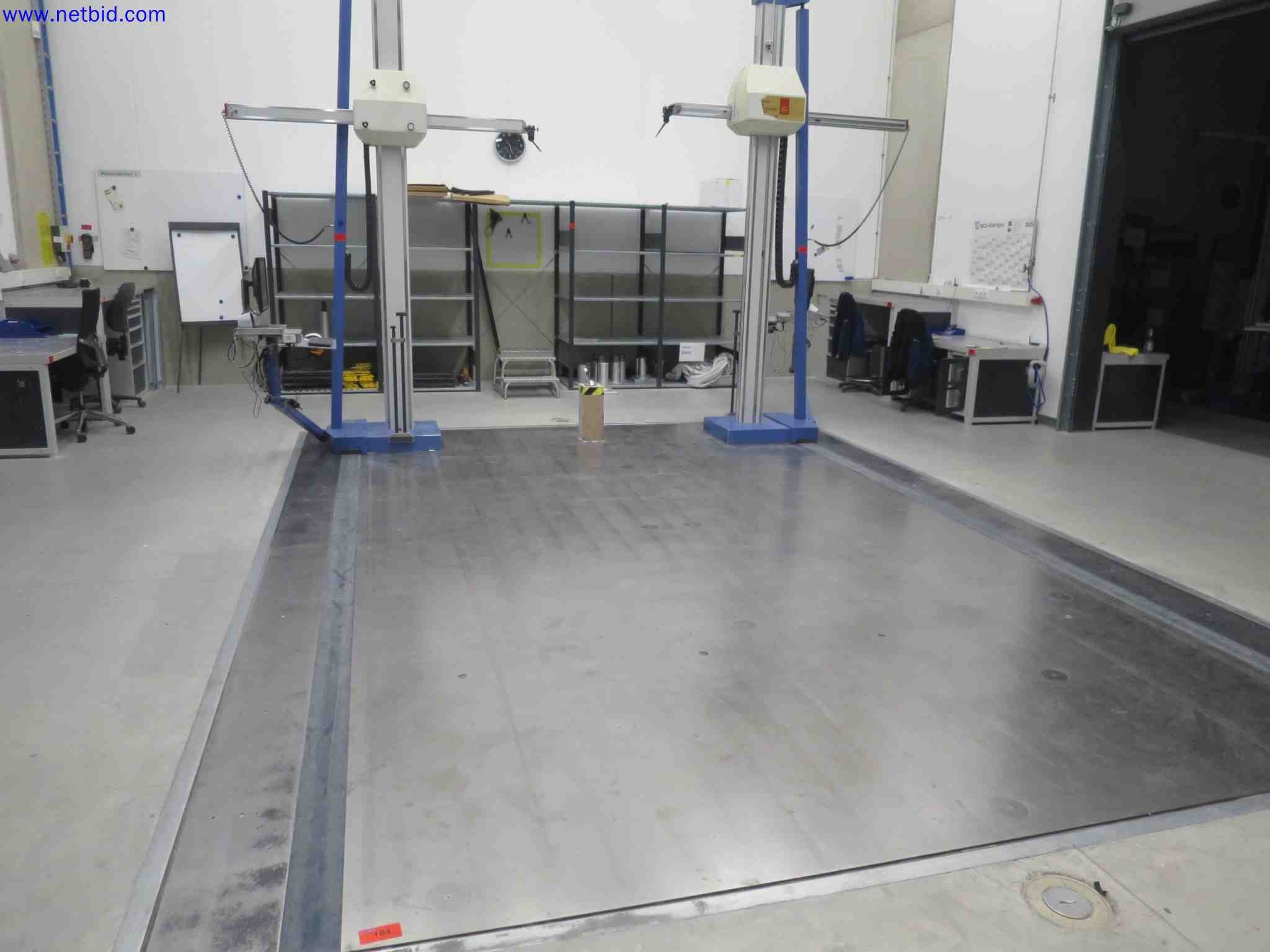 Máquinas CNC en buen estado para la fabricación de componentes metálicos de precisión-1