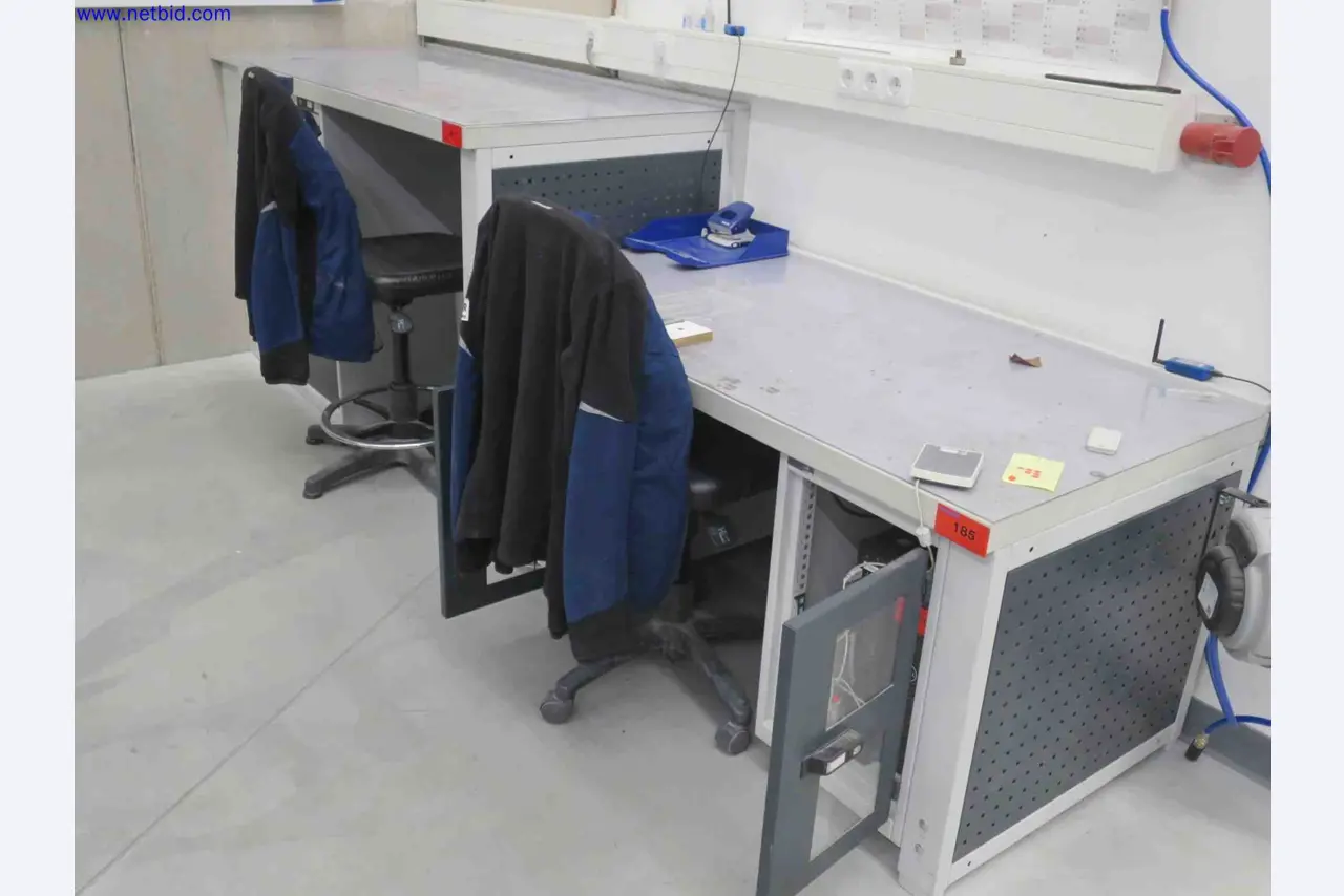 Máquinas CNC en buen estado para la fabricación de componentes metálicos de precisión-1
