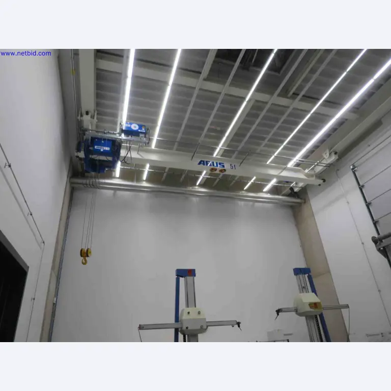 Máquinas CNC en buen estado para la fabricación de componentes metálicos de precisión-1