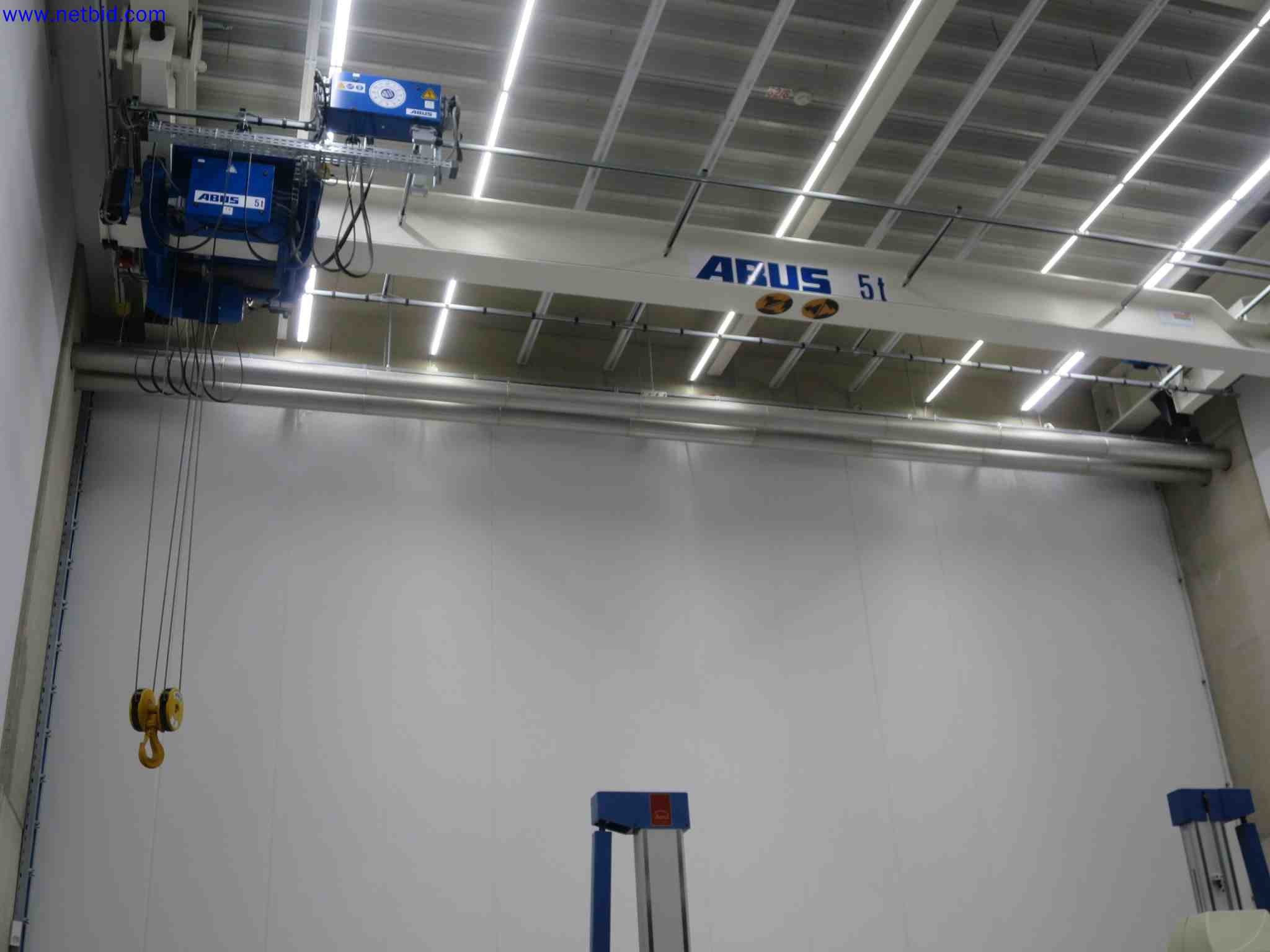 Máquinas CNC en buen estado para la fabricación de componentes metálicos de precisión-2