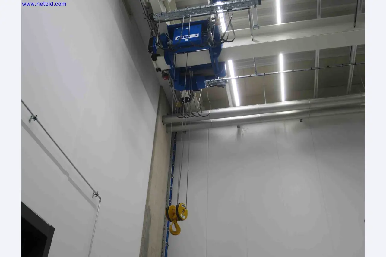 Máquinas CNC en buen estado para la fabricación de componentes metálicos de precisión-3