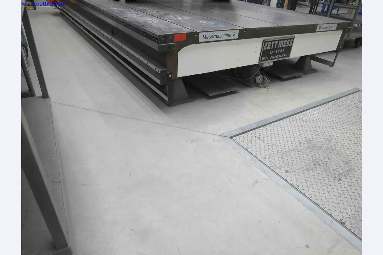 Máquinas CNC en buen estado para la fabricación de componentes metálicos de precisión-1