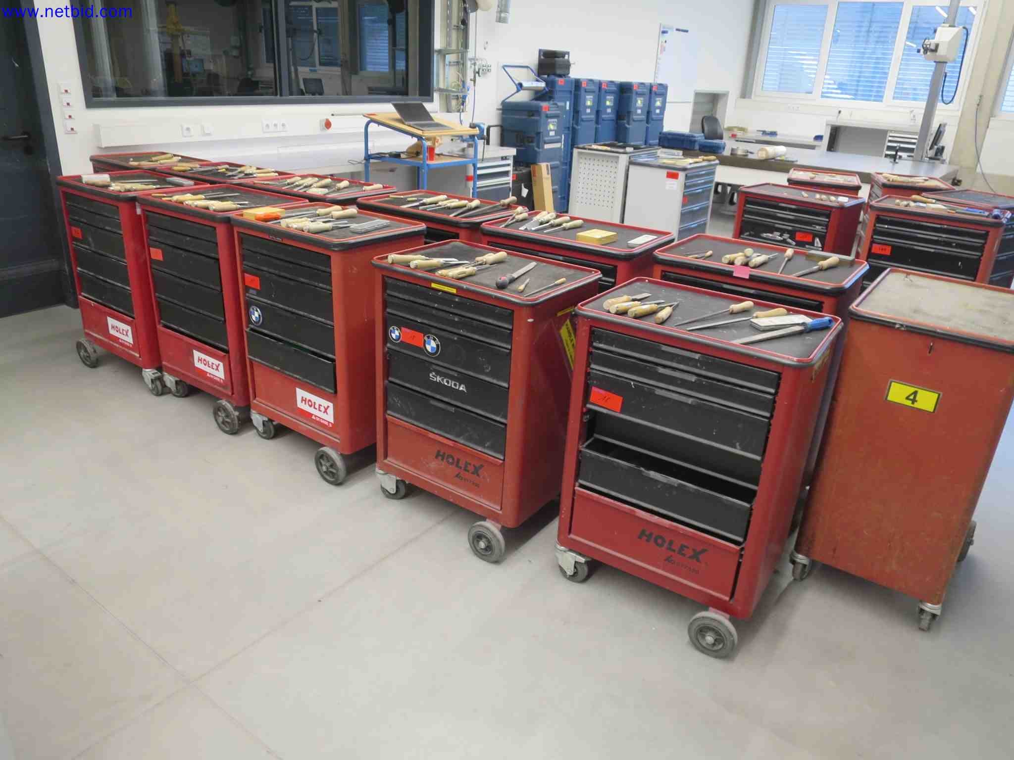 Machines CNC bien entretenues destinées à la fabrication de pièces métalliques de précision-1