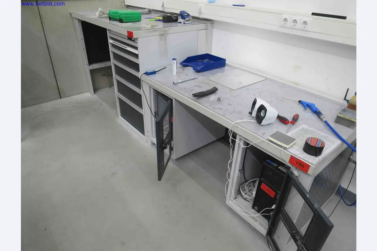 Máquinas CNC en buen estado para la fabricación de componentes metálicos de precisión-1