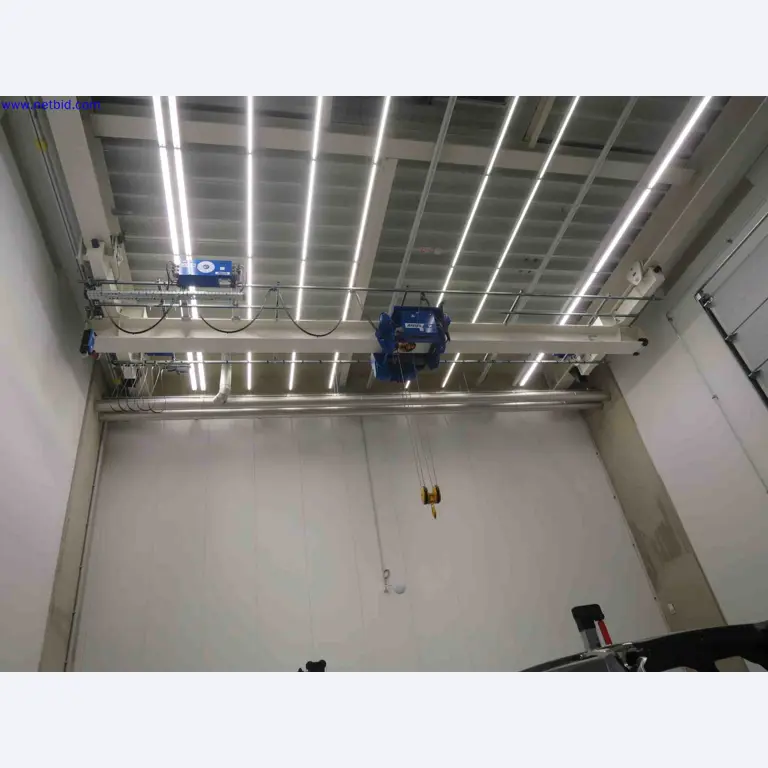 Máquinas CNC en buen estado para la fabricación de componentes metálicos de precisión-1