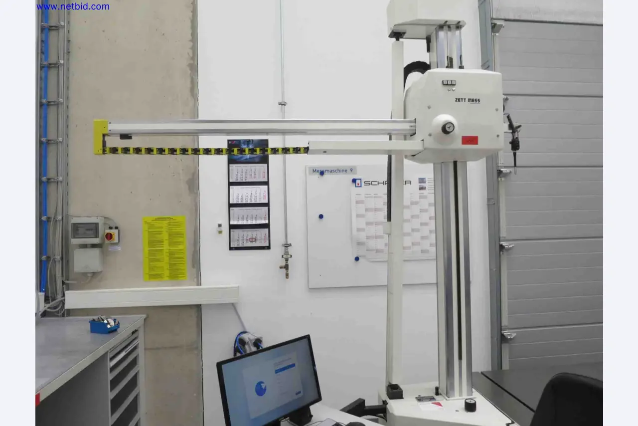 Máquinas CNC en buen estado para la fabricación de componentes metálicos de precisión-4