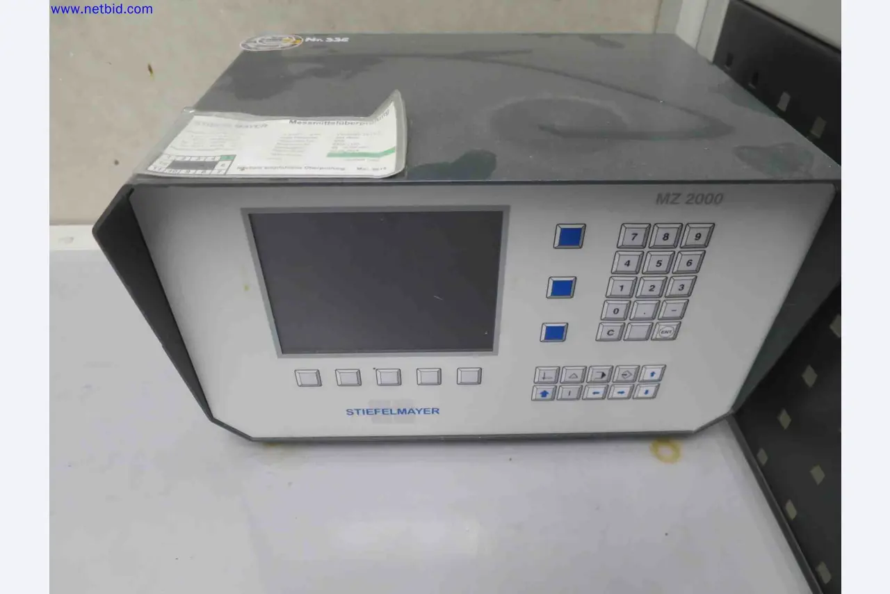 Máquinas CNC en buen estado para la fabricación de componentes metálicos de precisión-5