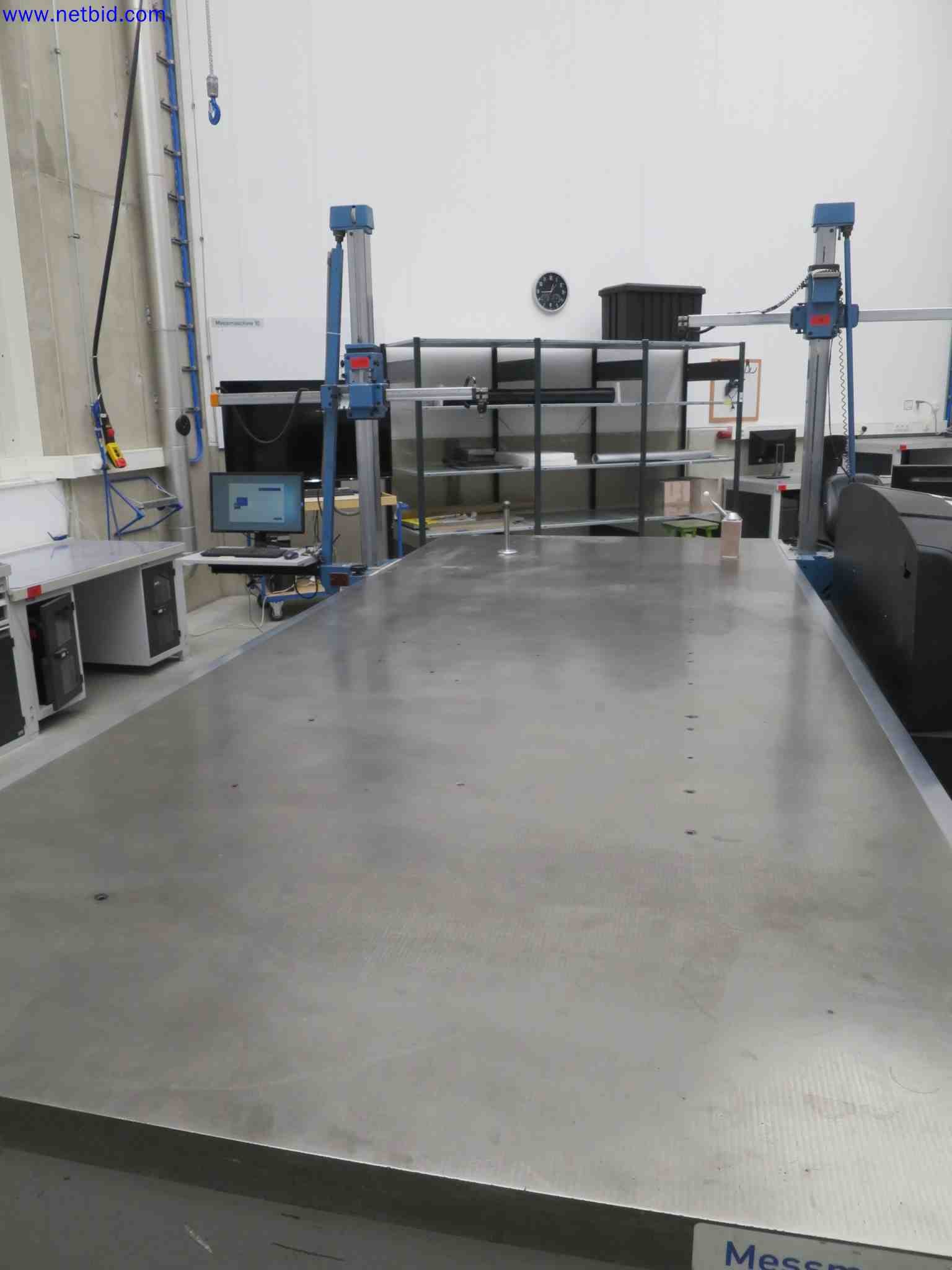 Máquinas CNC en buen estado para la fabricación de componentes metálicos de precisión-1