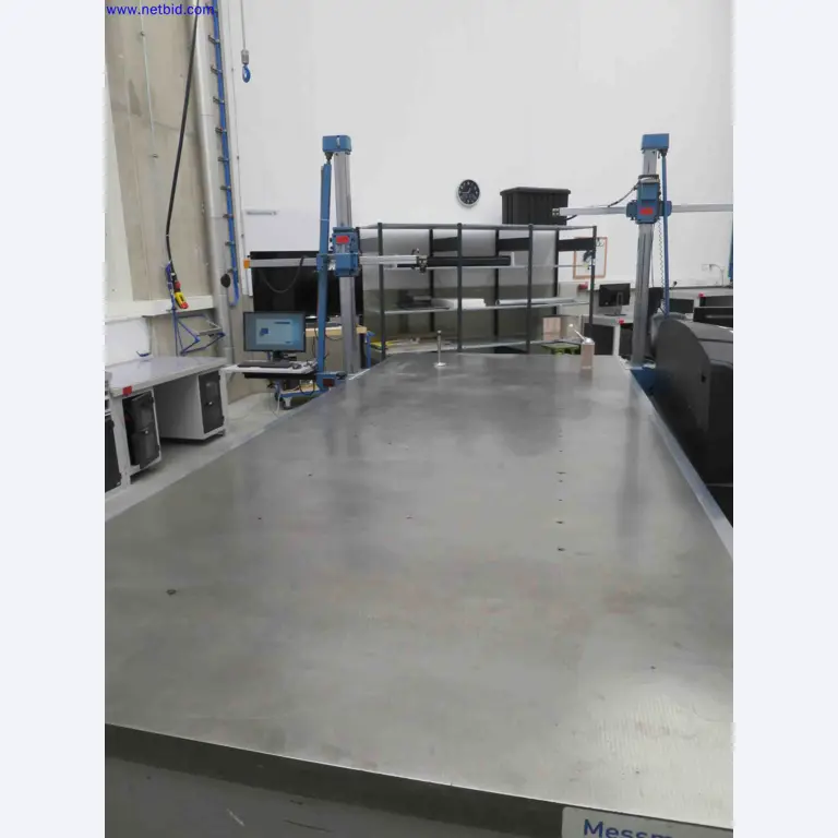 Máquinas CNC en buen estado para la fabricación de componentes metálicos de precisión-1