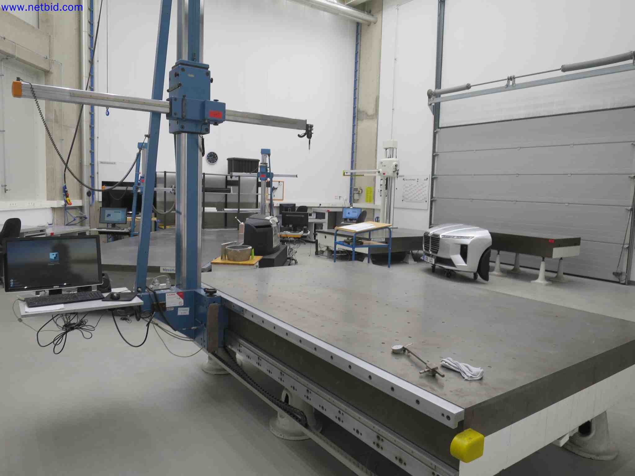Máquinas CNC en buen estado para la fabricación de componentes metálicos de precisión-2